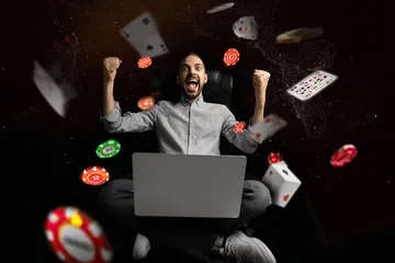 A woman smiling by bright slot machines showing lucky symbols, showcasing the exciting slot offerings at KOKOZINO.